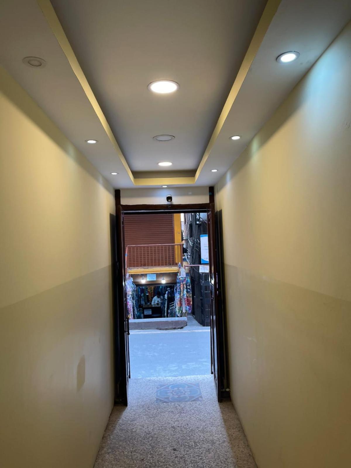 Holy Land Hotel Nepal Kathmandu Buitenkant foto