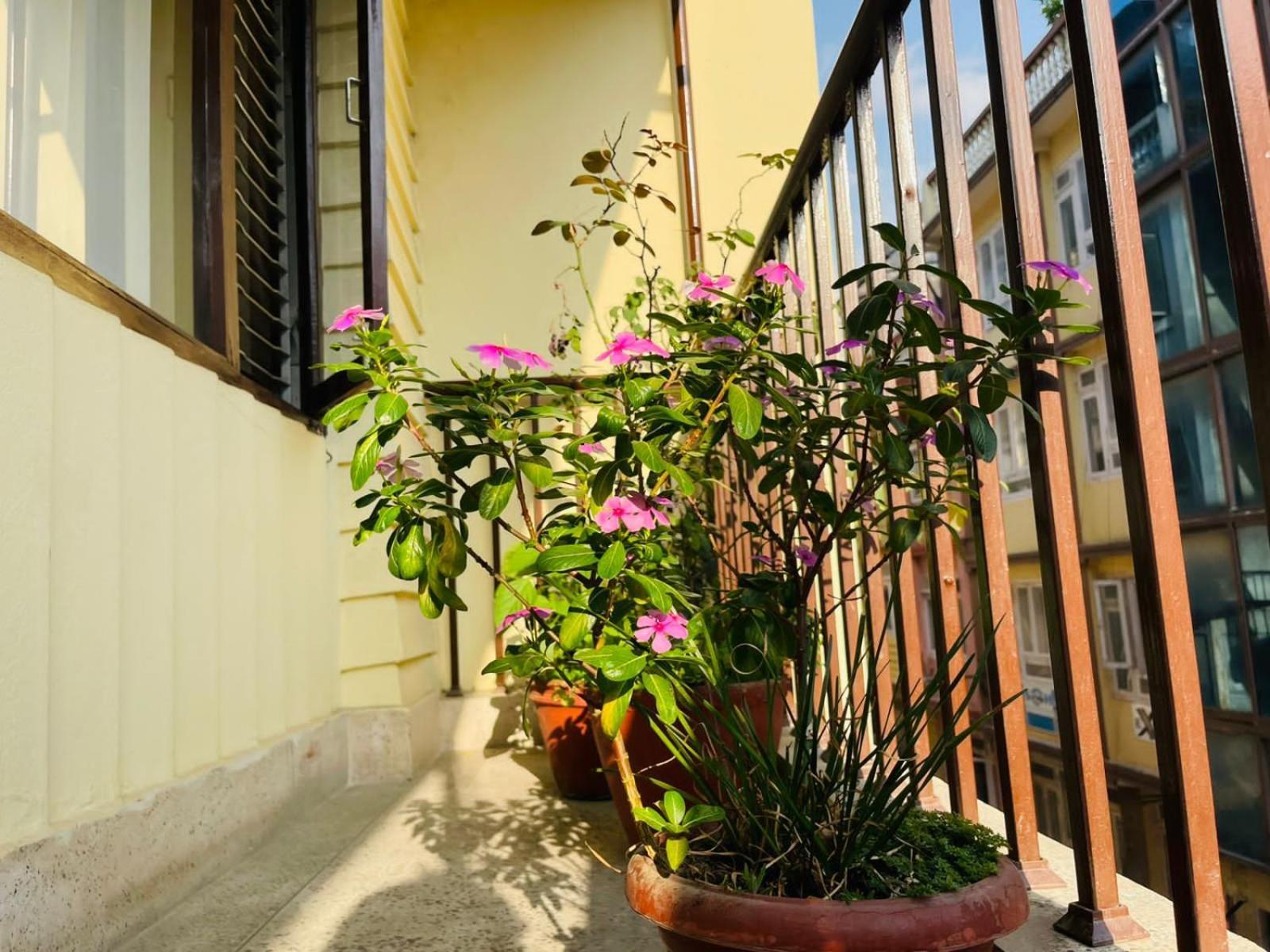 Holy Land Hotel Nepal Kathmandu Buitenkant foto