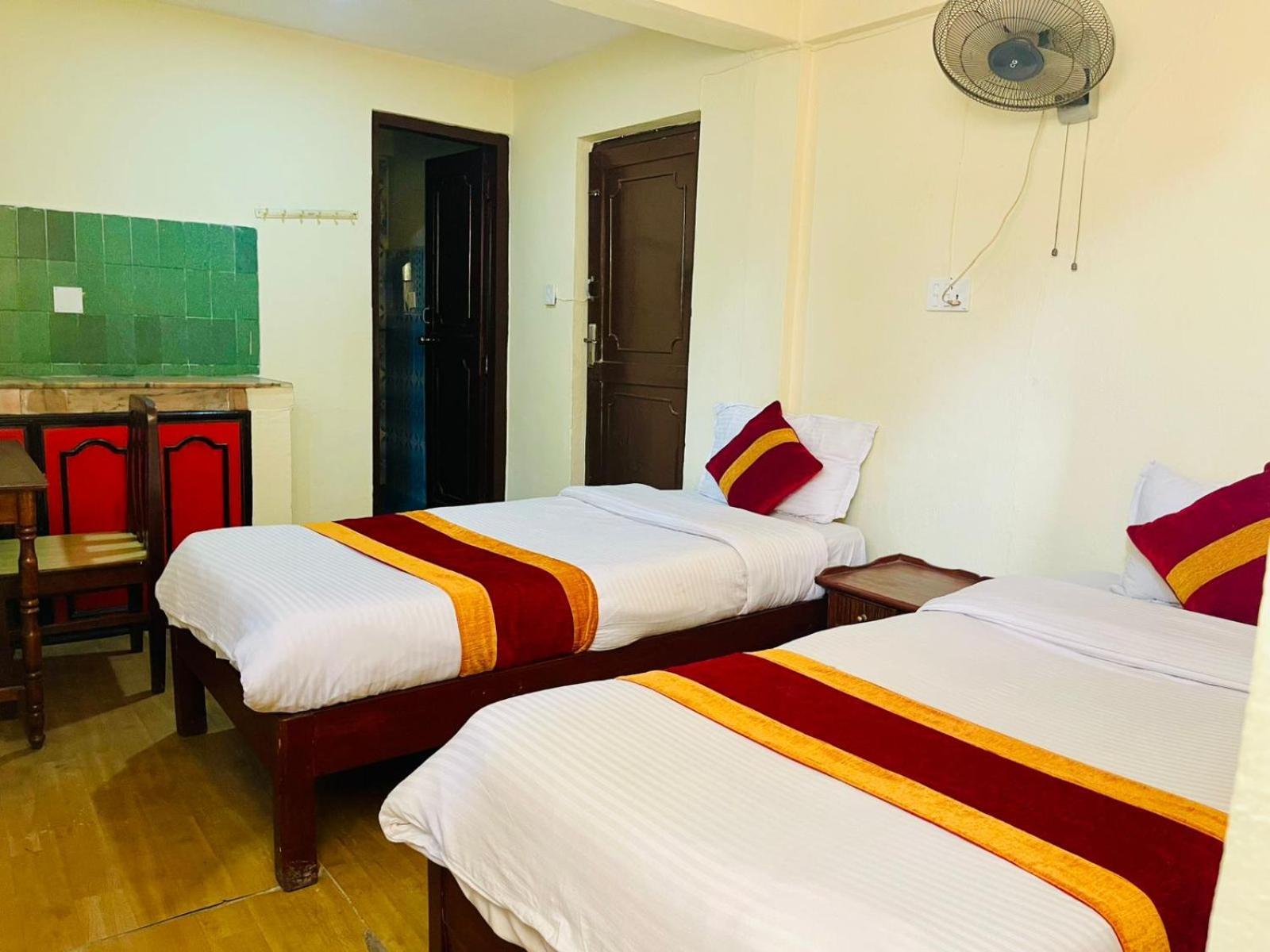 Holy Land Hotel Nepal Kathmandu Buitenkant foto